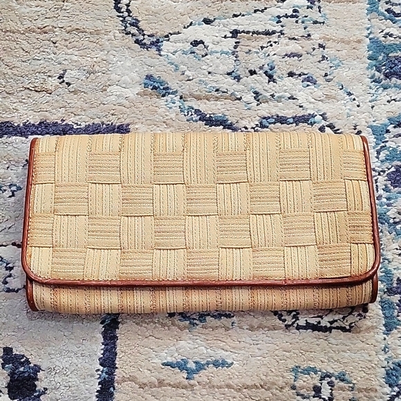 Cole Haan Woven clutch NWOT - Picture 1 of 11